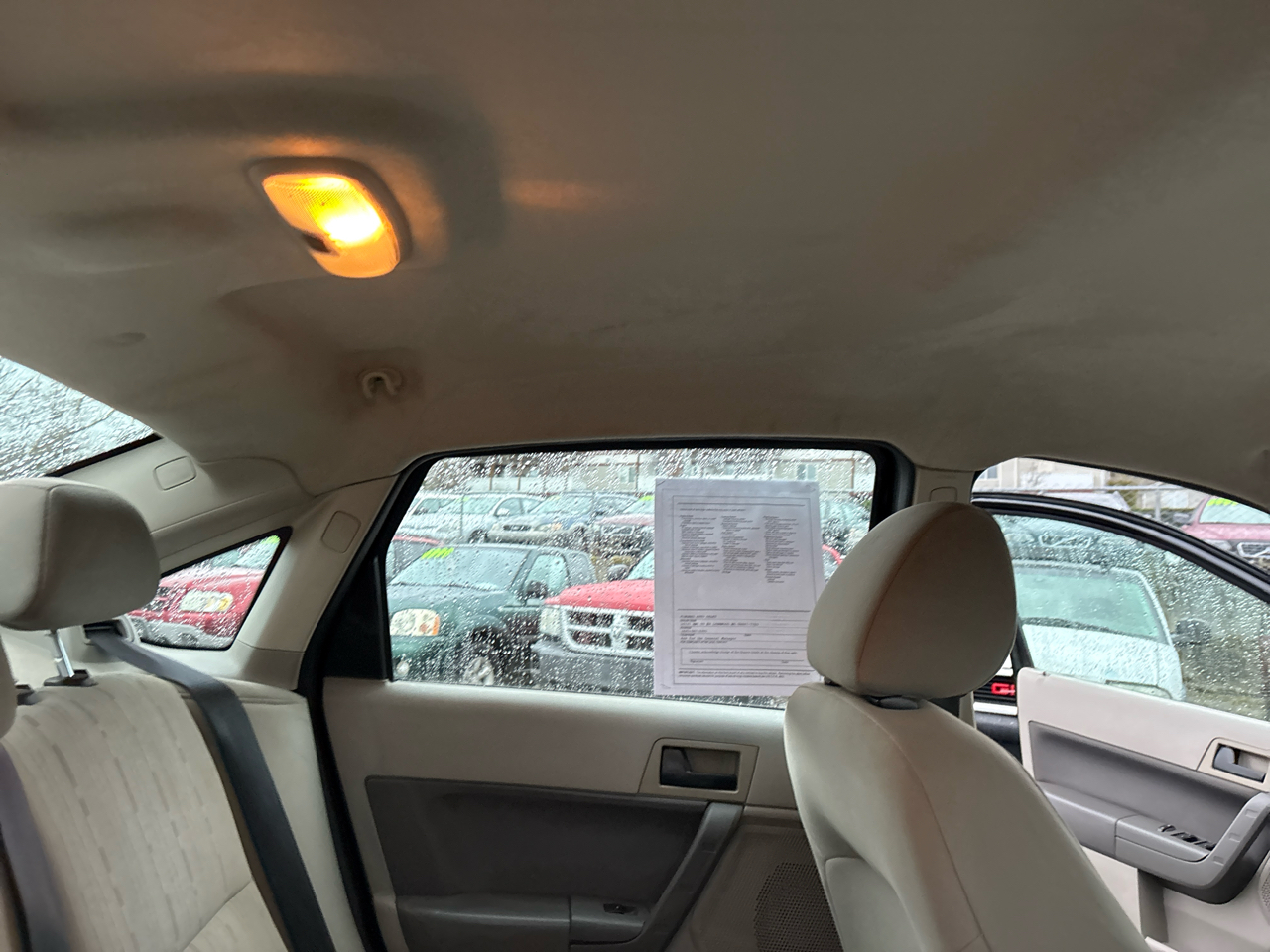 Ford Focus SE Sedan 2011