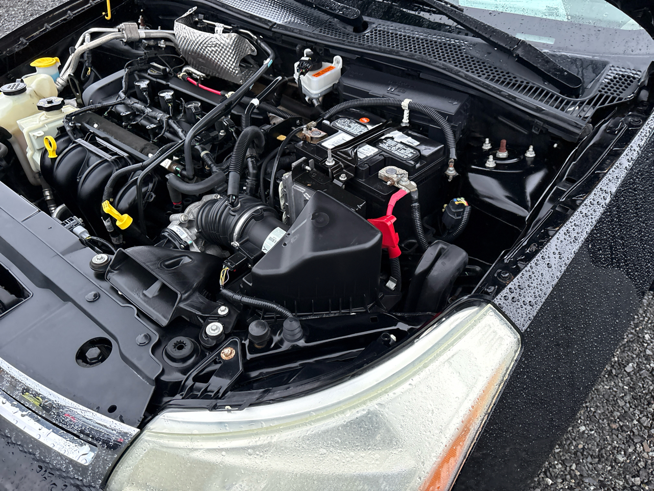 Ford Focus SE Sedan 2011