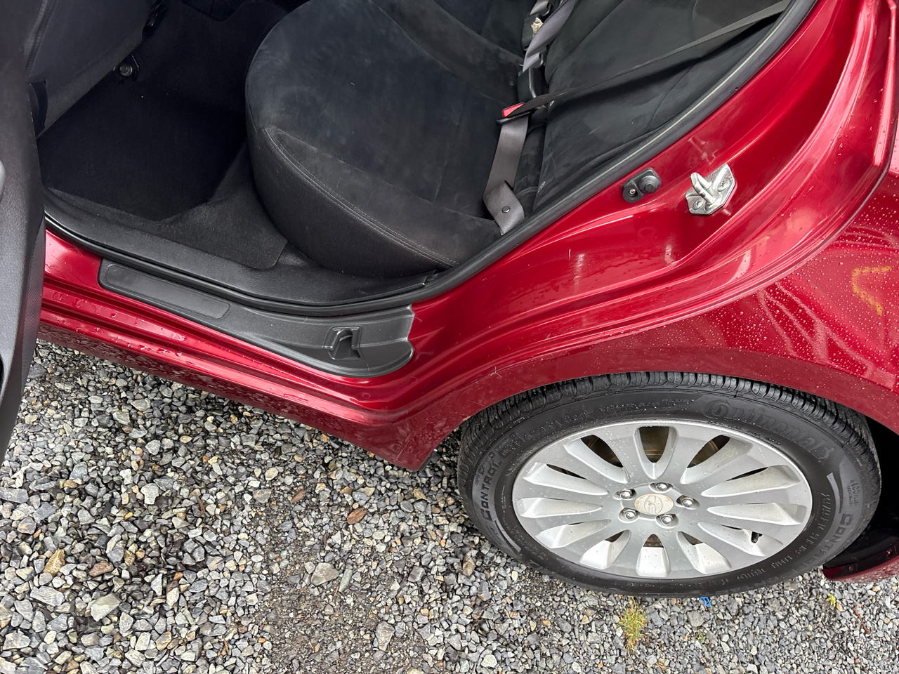 Subaru Impreza 2.5i Premium 5-Door 2010