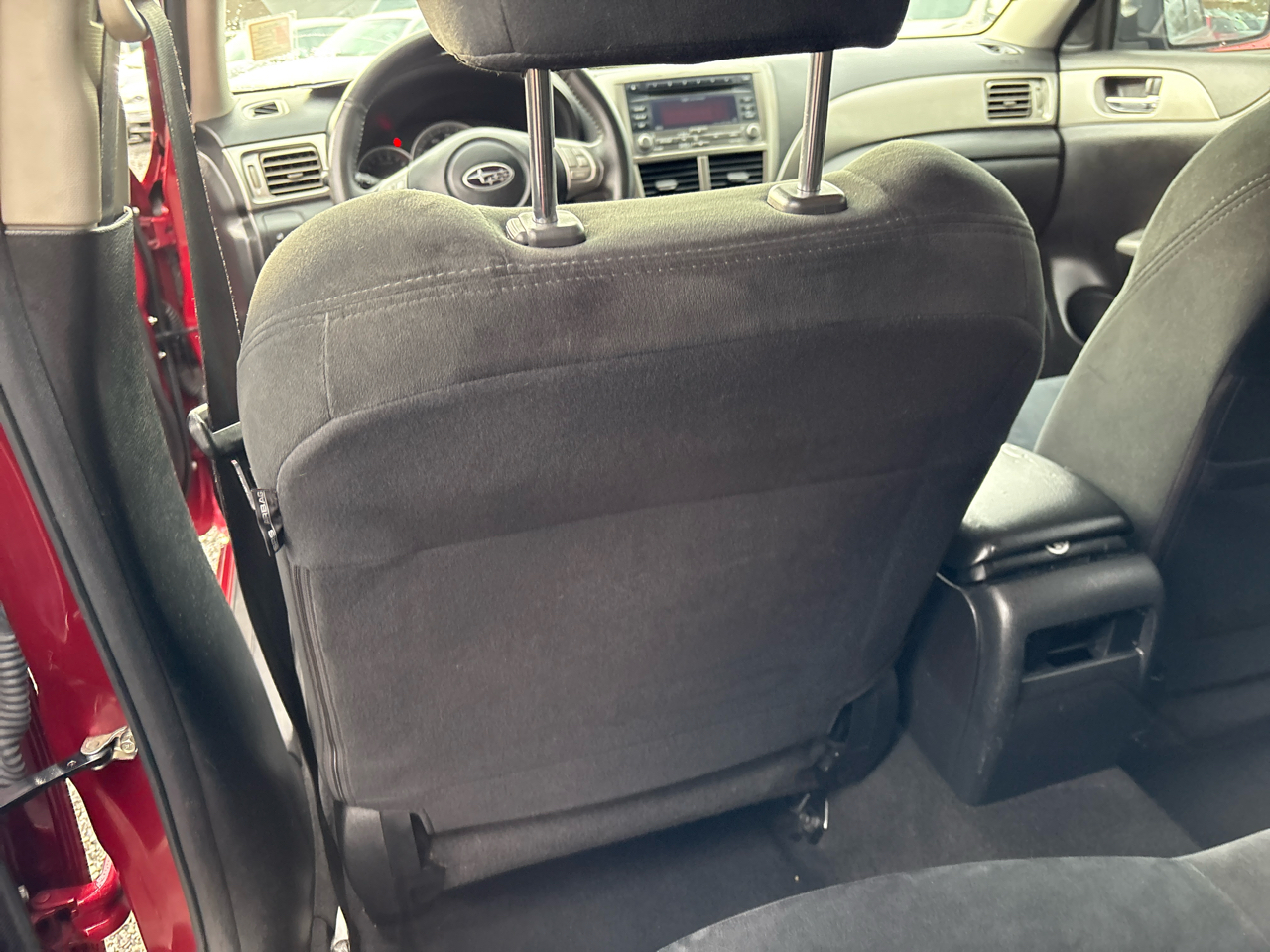 Subaru Impreza 2.5i Premium 5-Door 2010