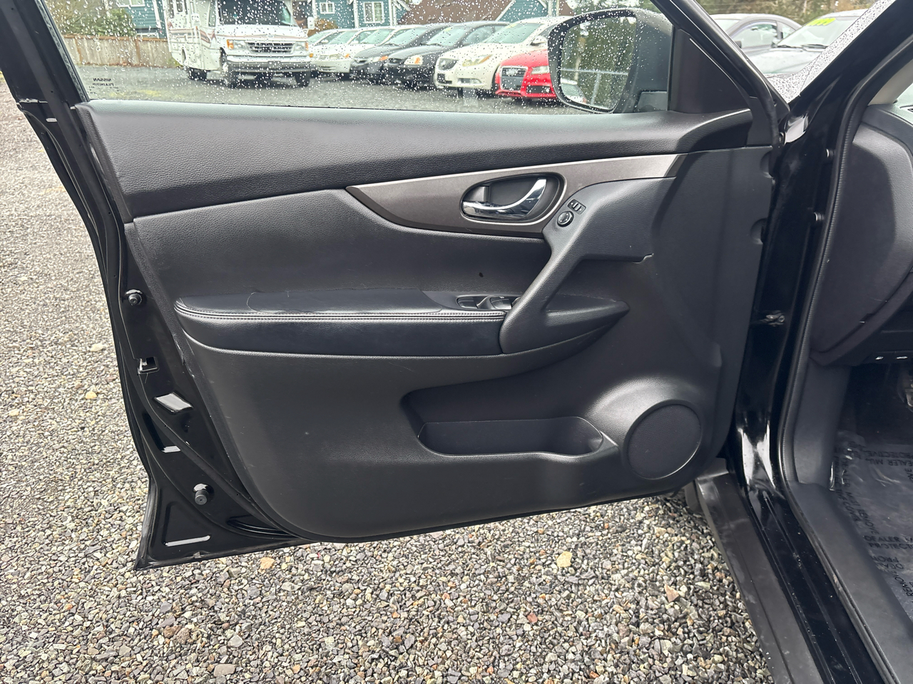 Nissan Rogue S 2WD 2014