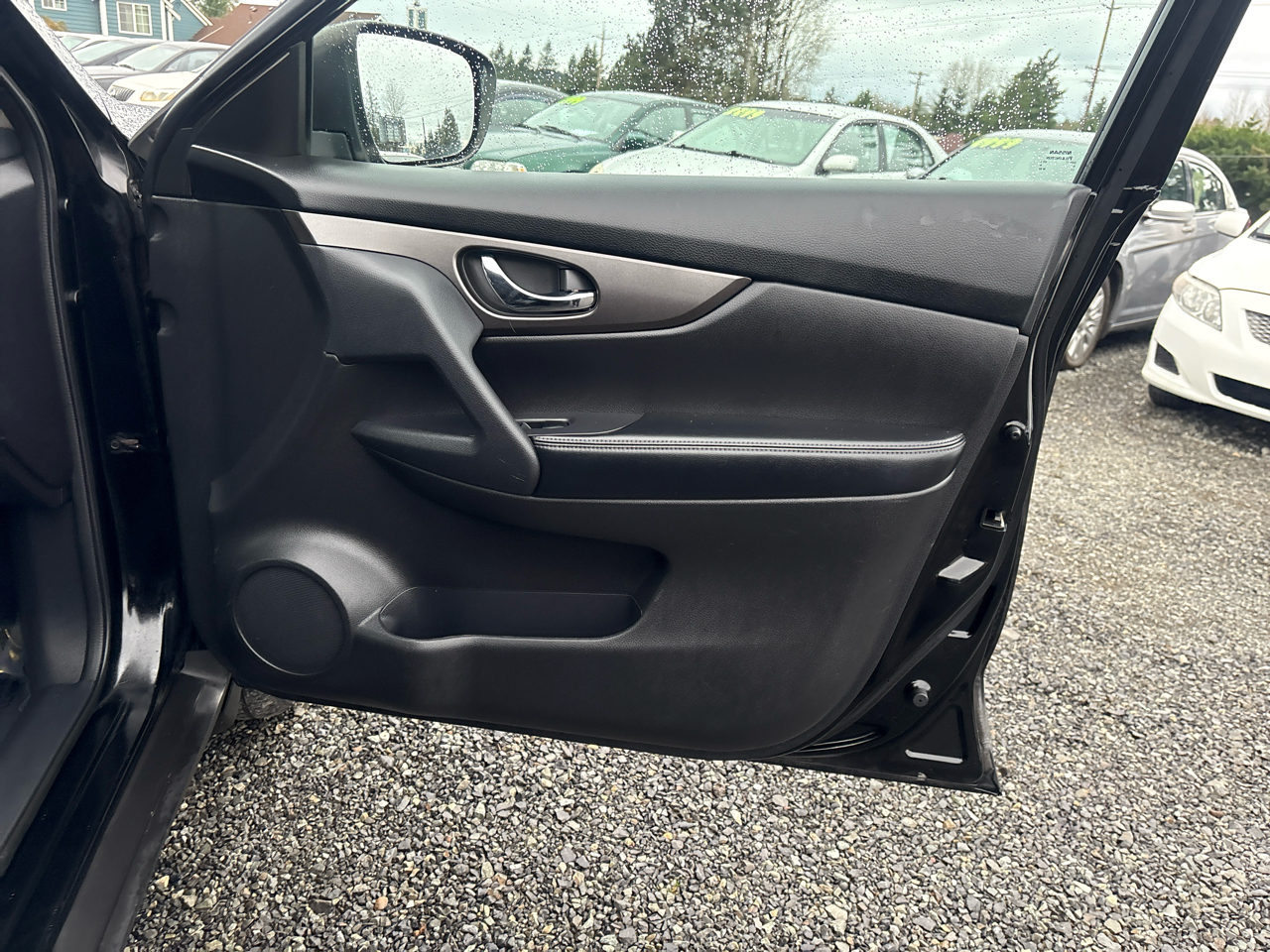 Nissan Rogue S 2WD 2014