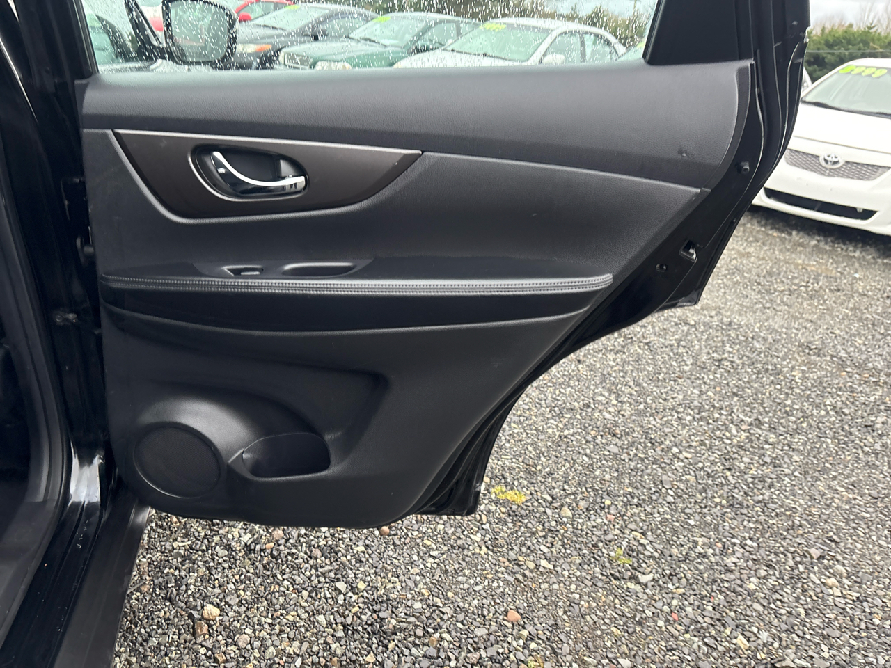 Nissan Rogue S 2WD 2014