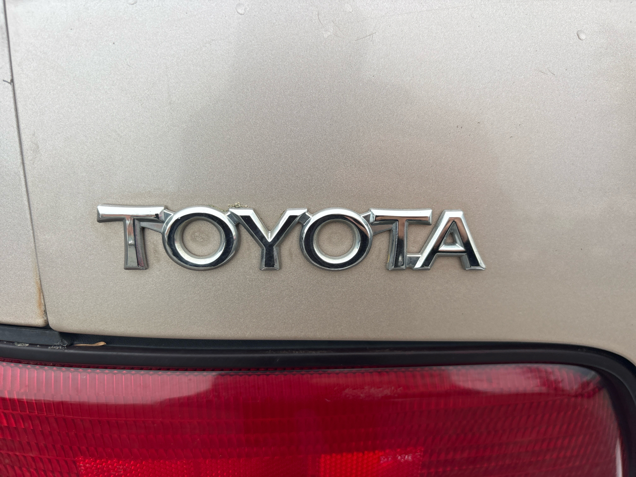 Toyota Avalon XL 1996