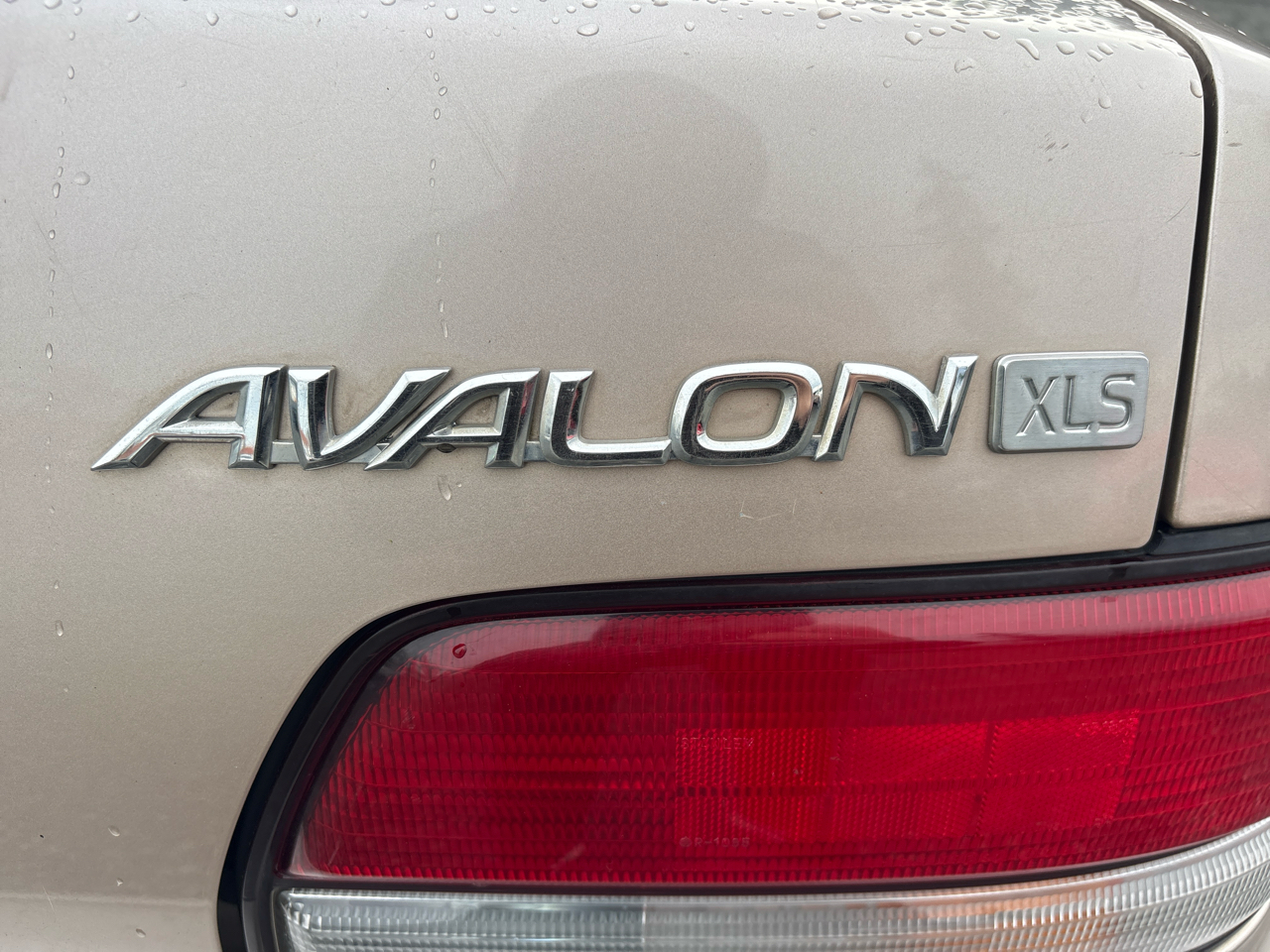 Toyota Avalon XL 1996