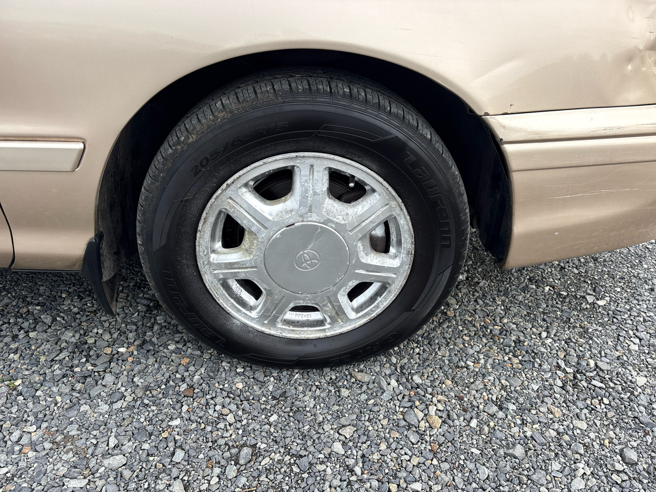 Toyota Avalon XL 1996