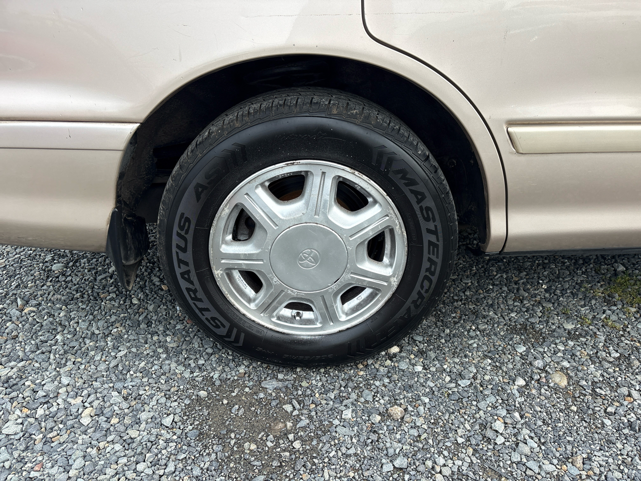 Toyota Avalon XL 1996