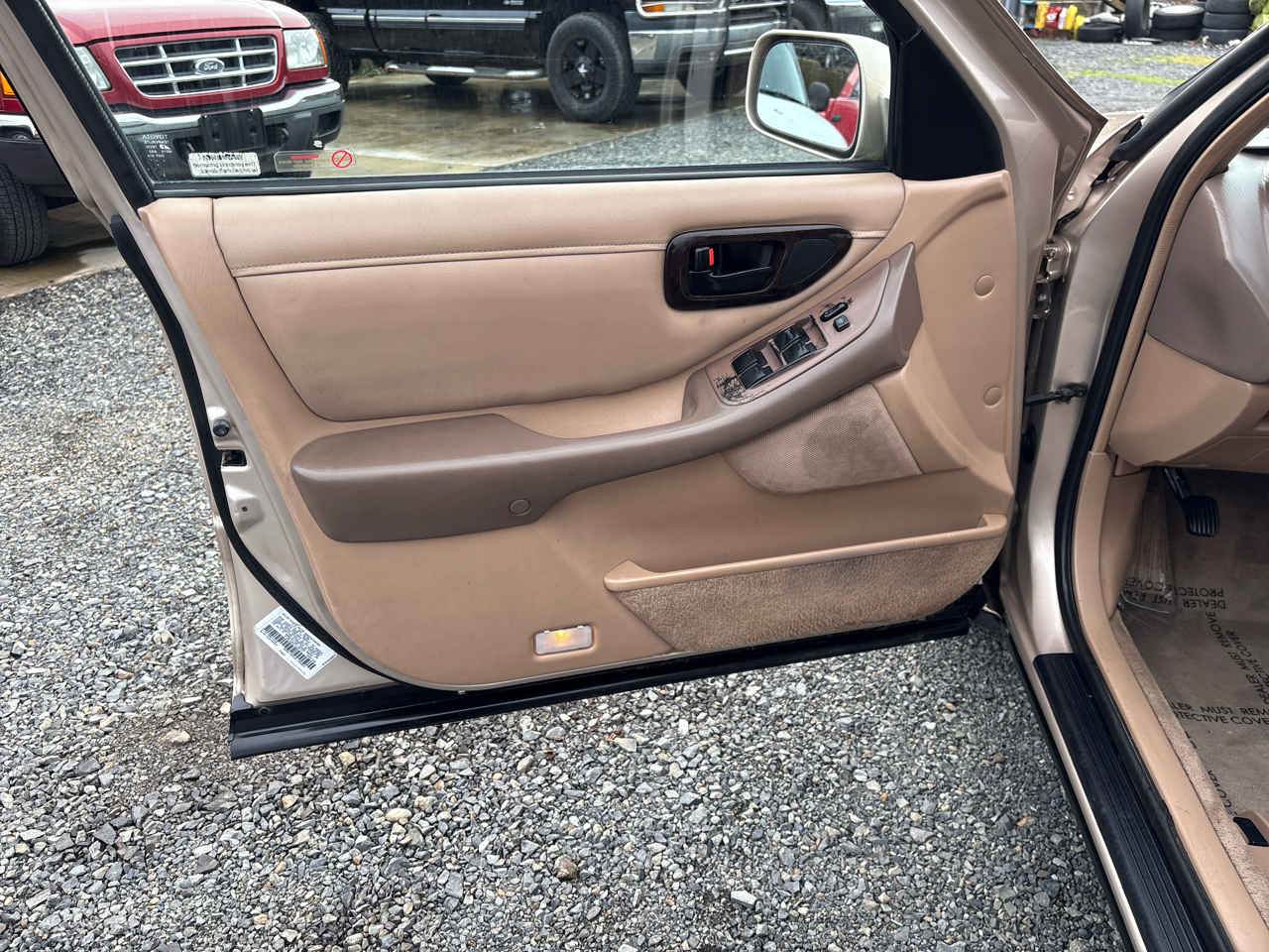 Toyota Avalon XL 1996