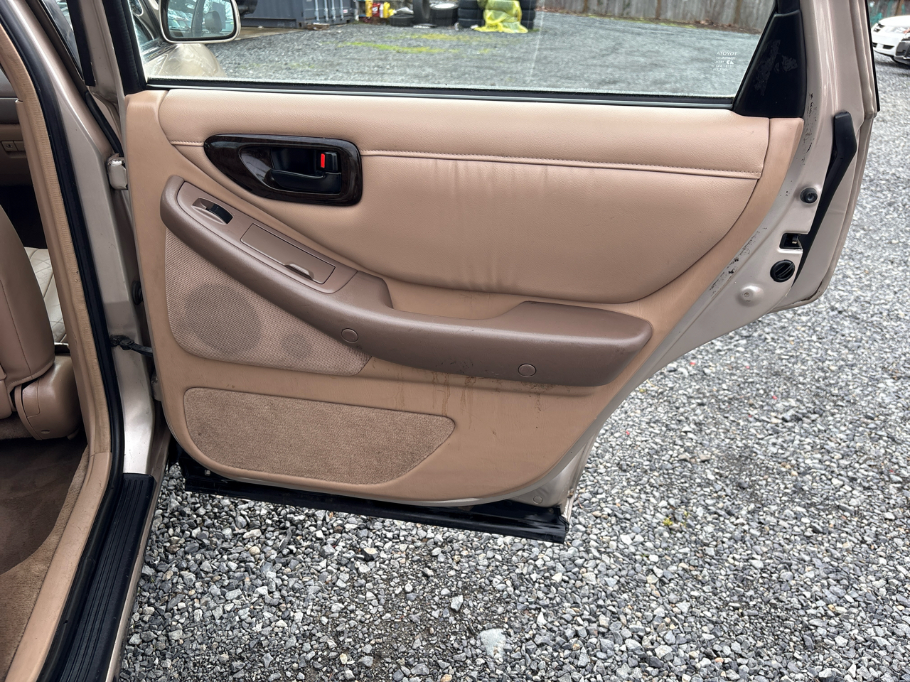 Toyota Avalon XL 1996