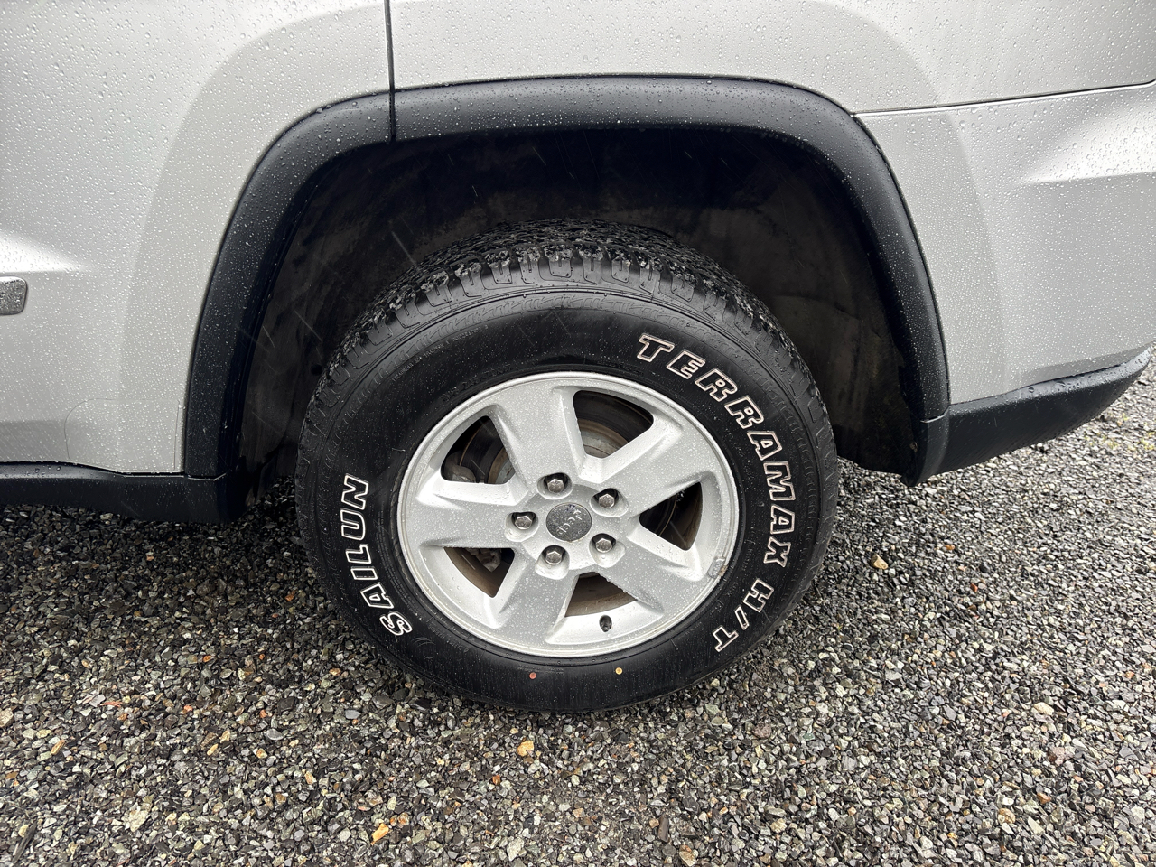 Jeep Grand Cherokee Laredo 2WD 2012