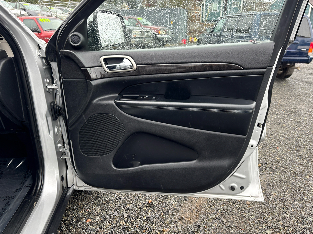 Jeep Grand Cherokee Laredo 2WD 2012