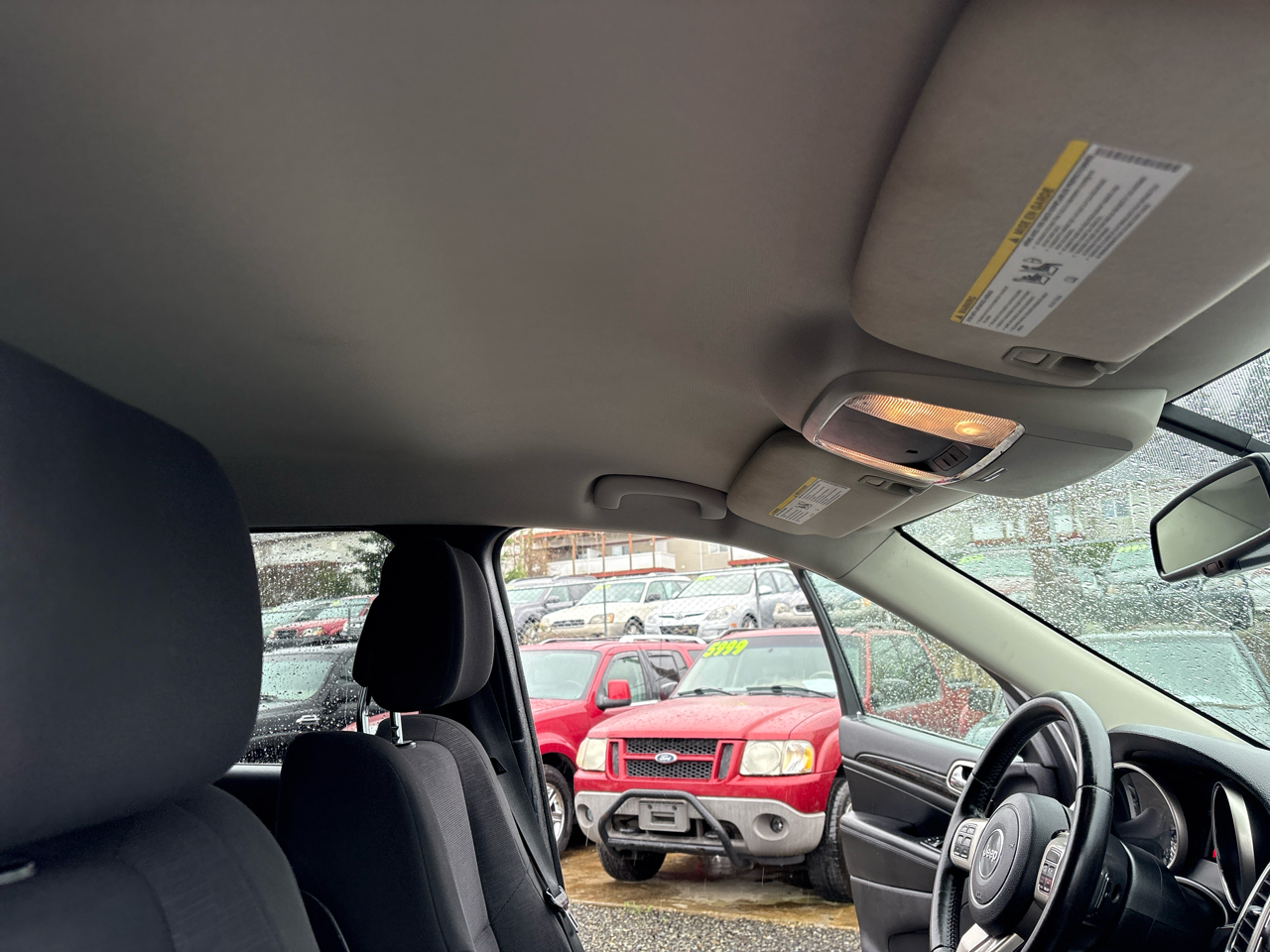 Jeep Grand Cherokee Laredo 2WD 2012