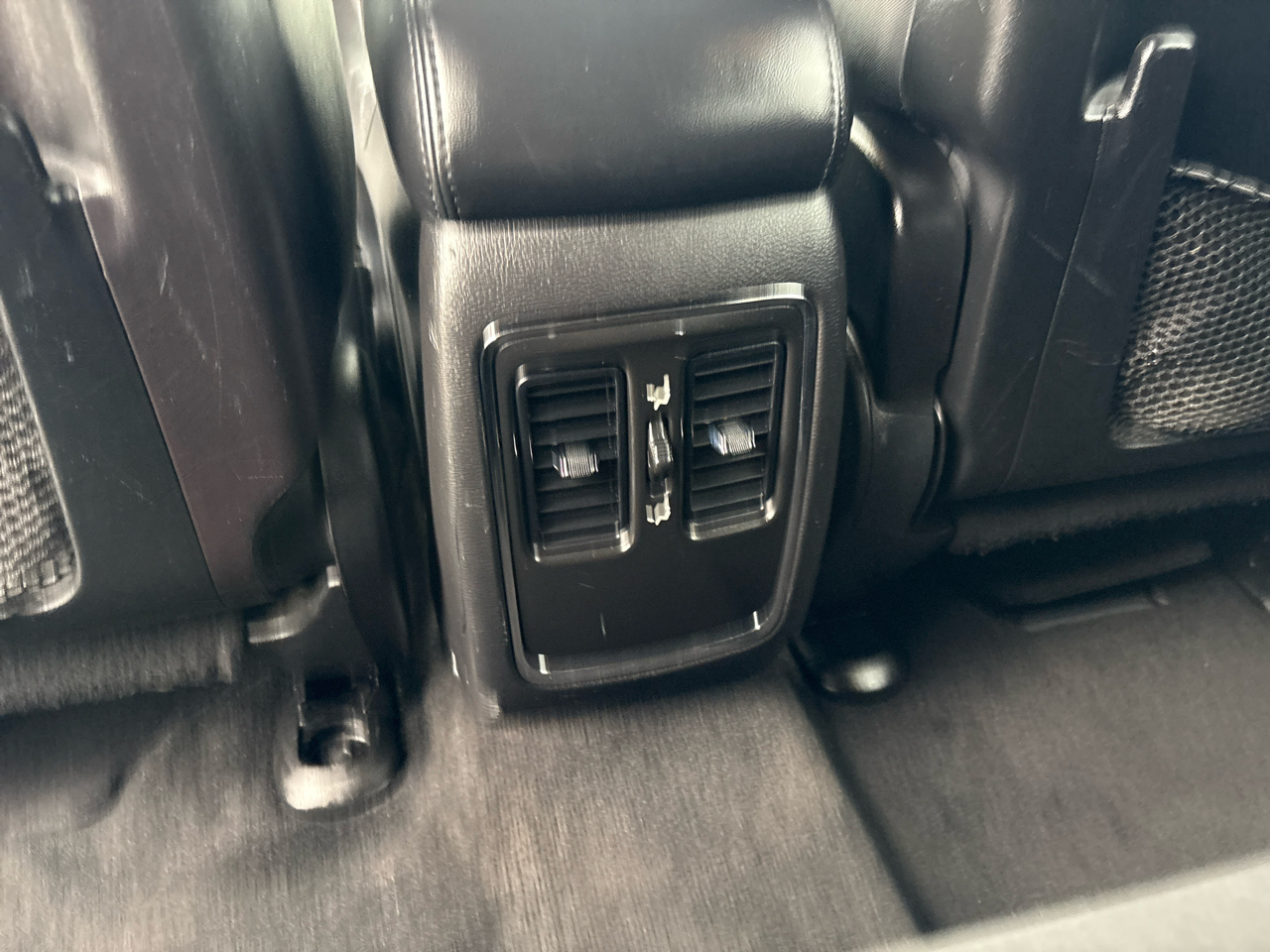 Jeep Grand Cherokee Laredo 2WD 2012