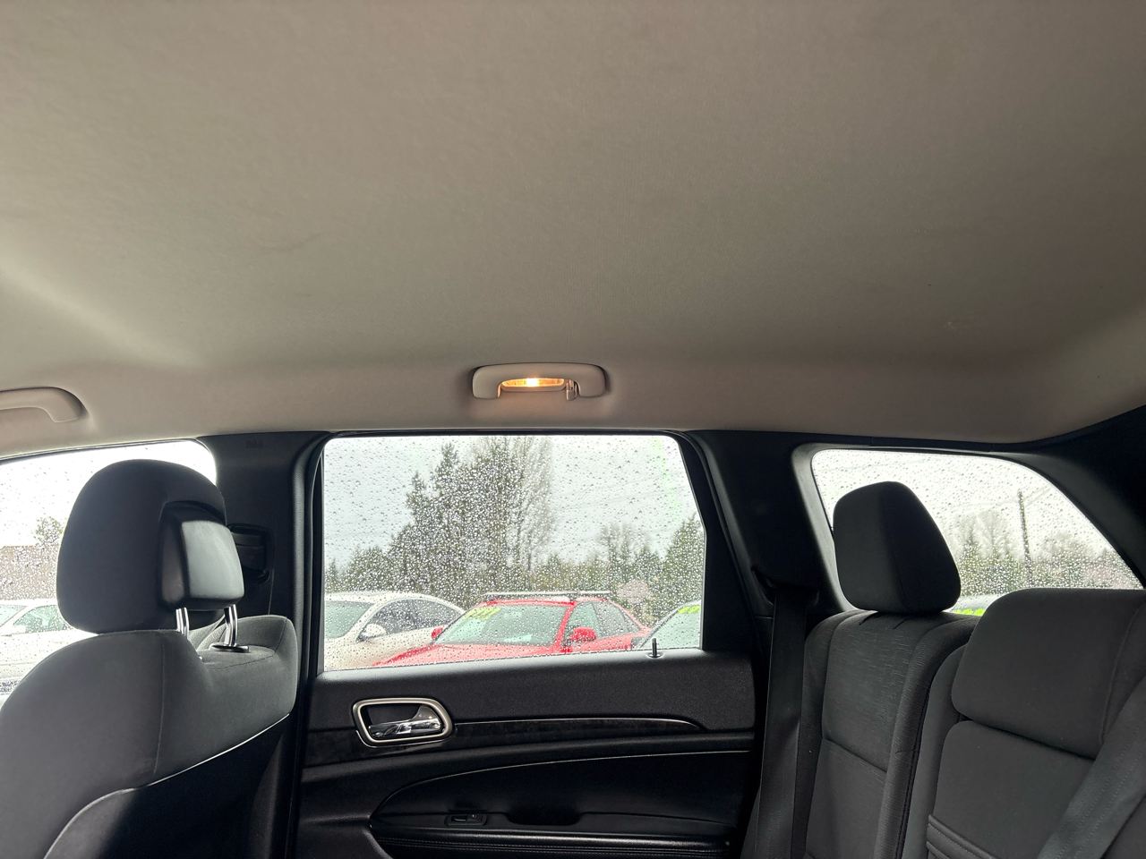 Jeep Grand Cherokee Laredo 2WD 2012