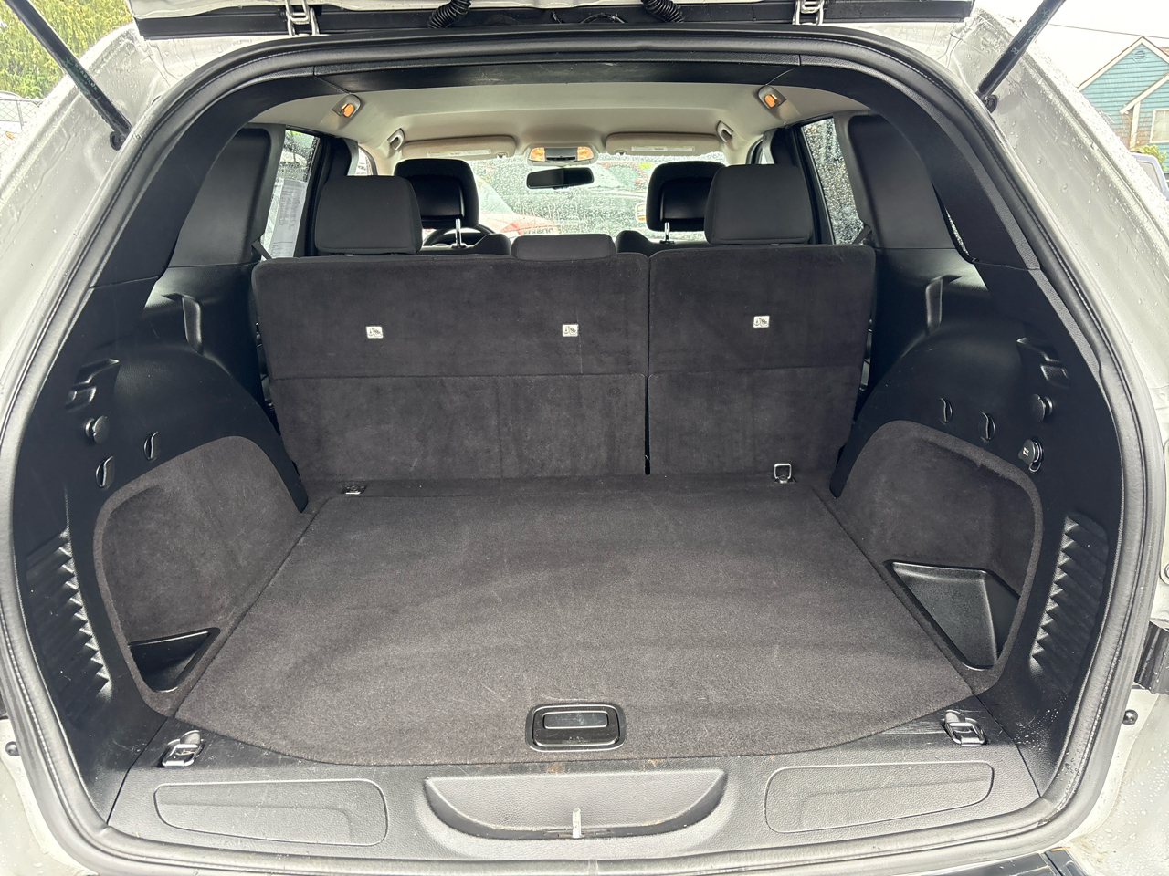 Jeep Grand Cherokee Laredo 2WD 2012