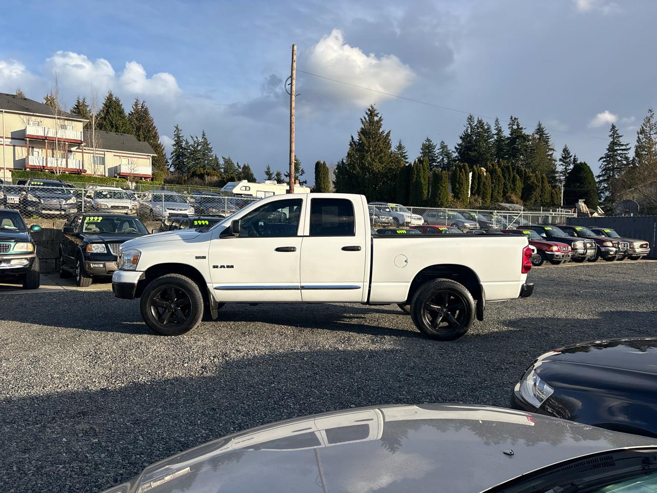 Dodge Ram 1500 SXT Quad Cab Long Bed 4WD 2008