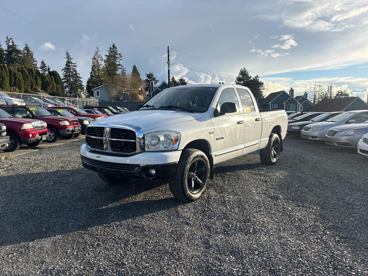 Dodge Ram 1500 SXT Quad Cab Long Bed 4WD 2008