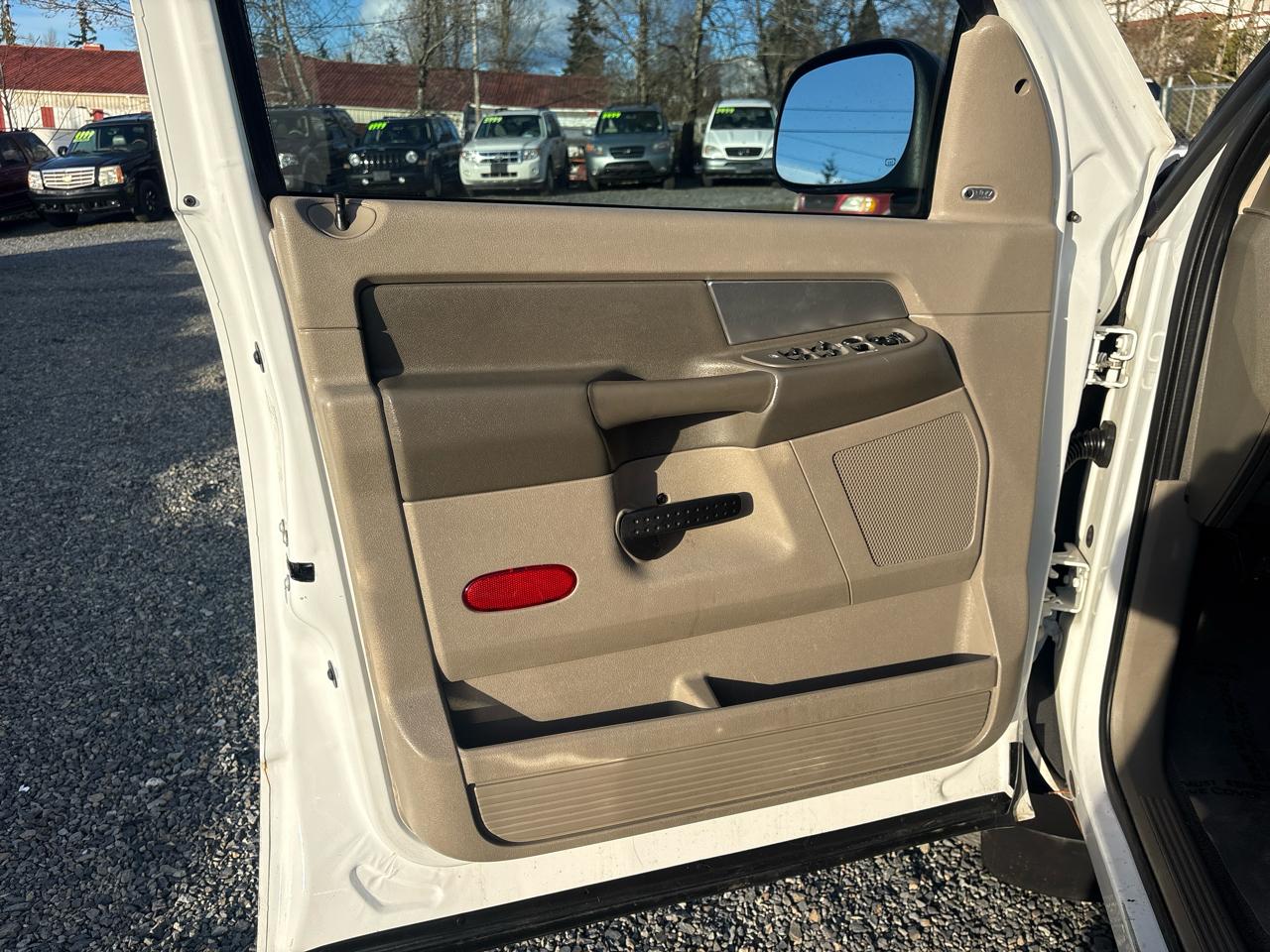 Dodge Ram 1500 SXT Quad Cab Long Bed 4WD 2008