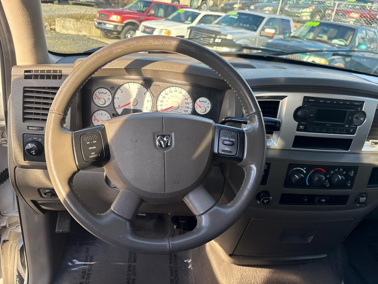 Dodge Ram 1500 SXT Quad Cab Long Bed 4WD 2008