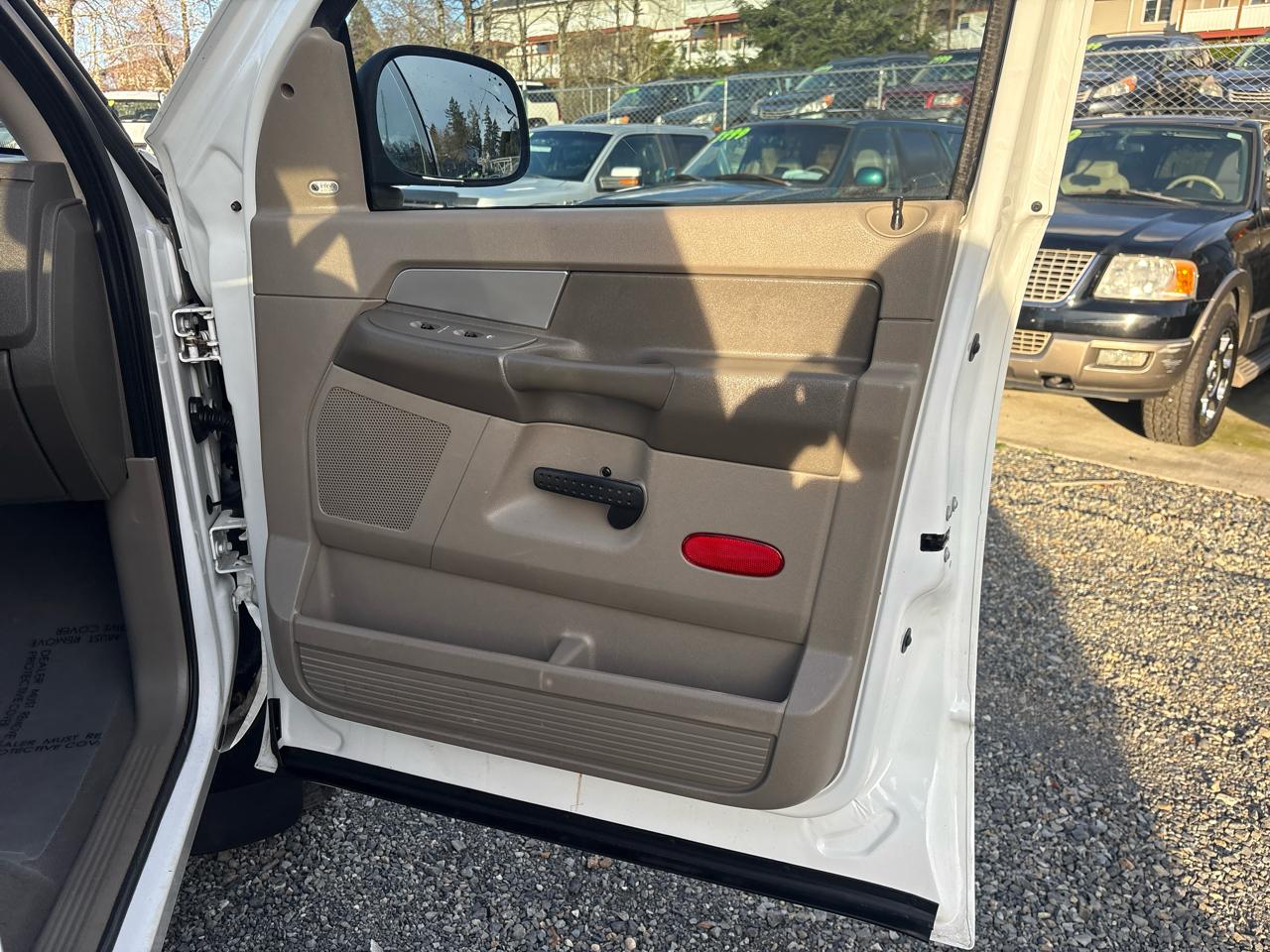 Dodge Ram 1500 SXT Quad Cab Long Bed 4WD 2008