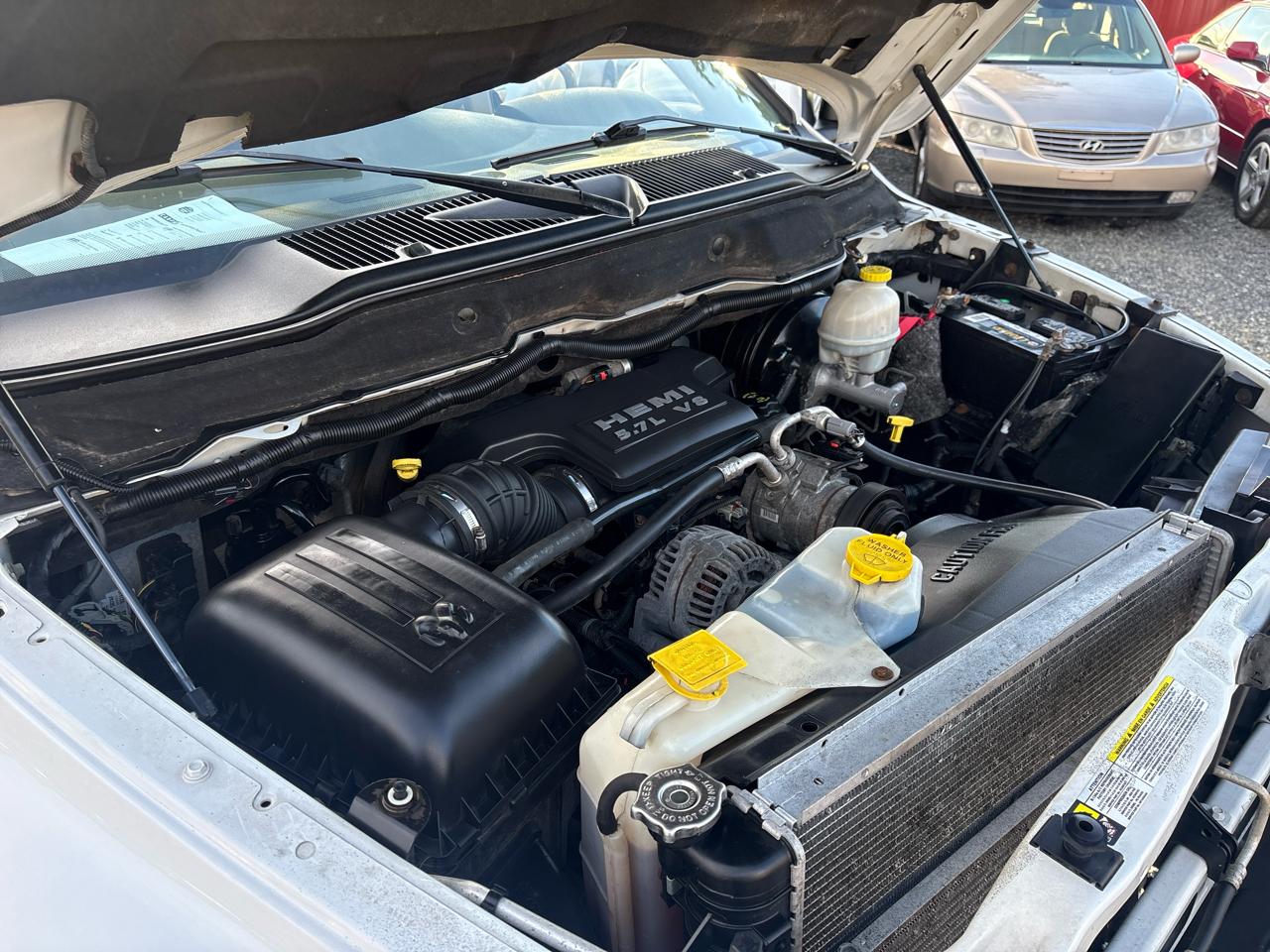 Dodge Ram 1500 SXT Quad Cab Long Bed 4WD 2008