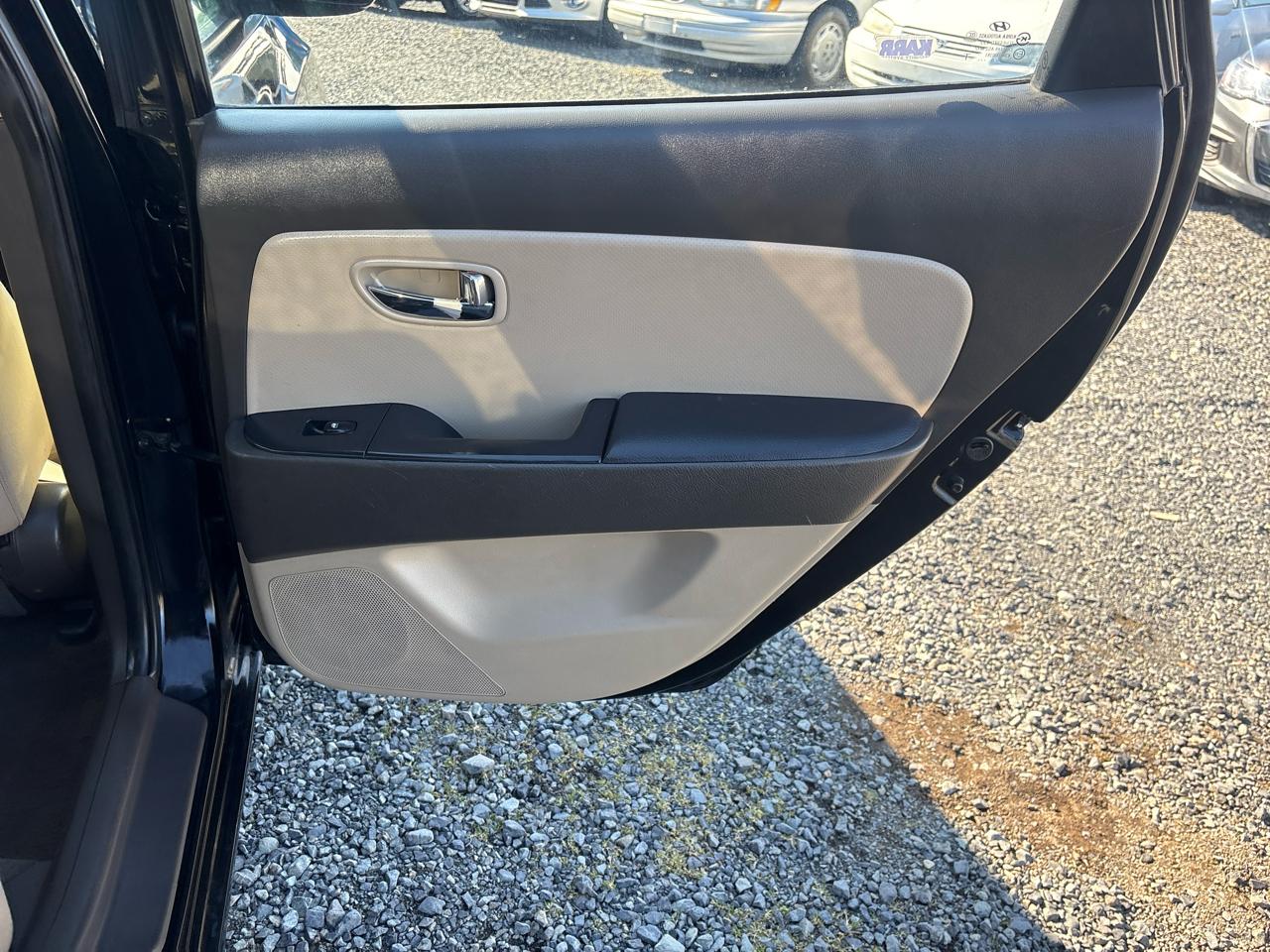 Hyundai Elantra GLS 2010