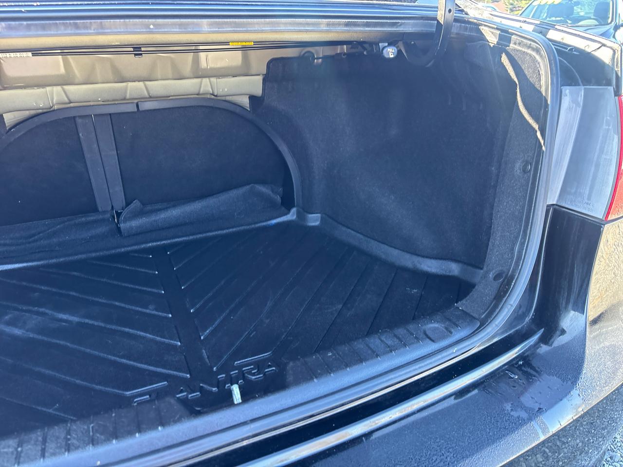 Hyundai Elantra GLS 2010