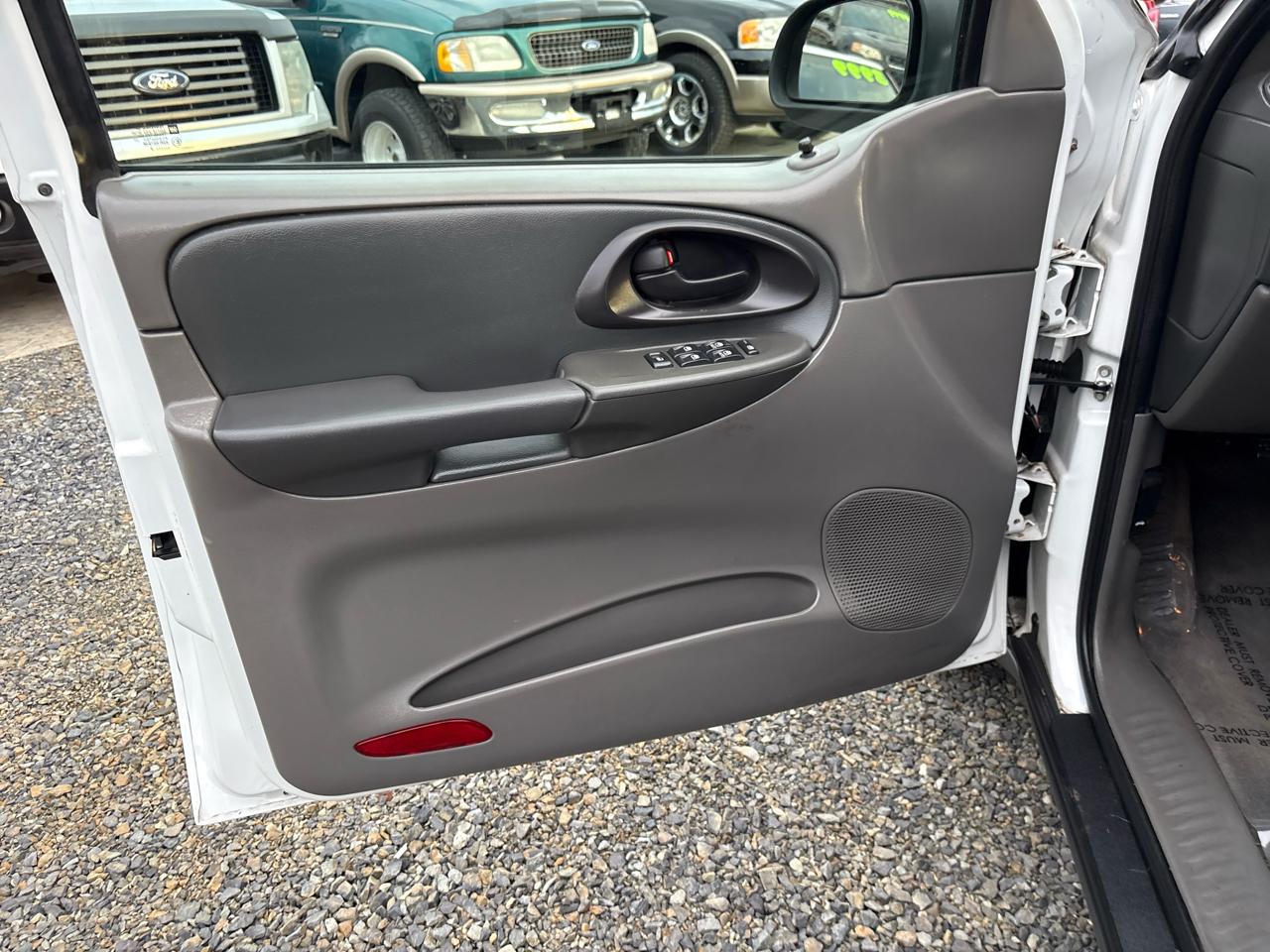 Chevrolet TrailBlazer LS 4WD 2002