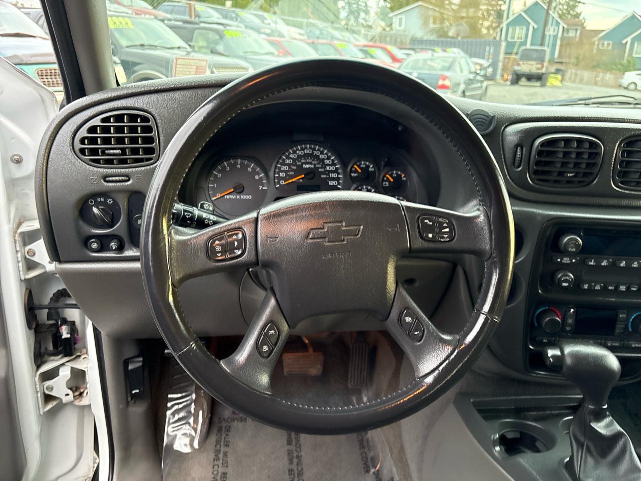 Chevrolet TrailBlazer LS 4WD 2002