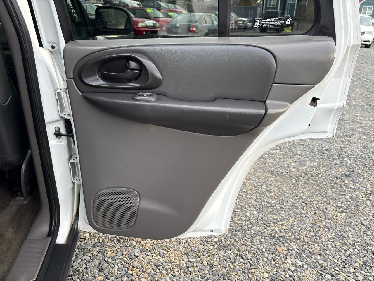 Chevrolet TrailBlazer LS 4WD 2002