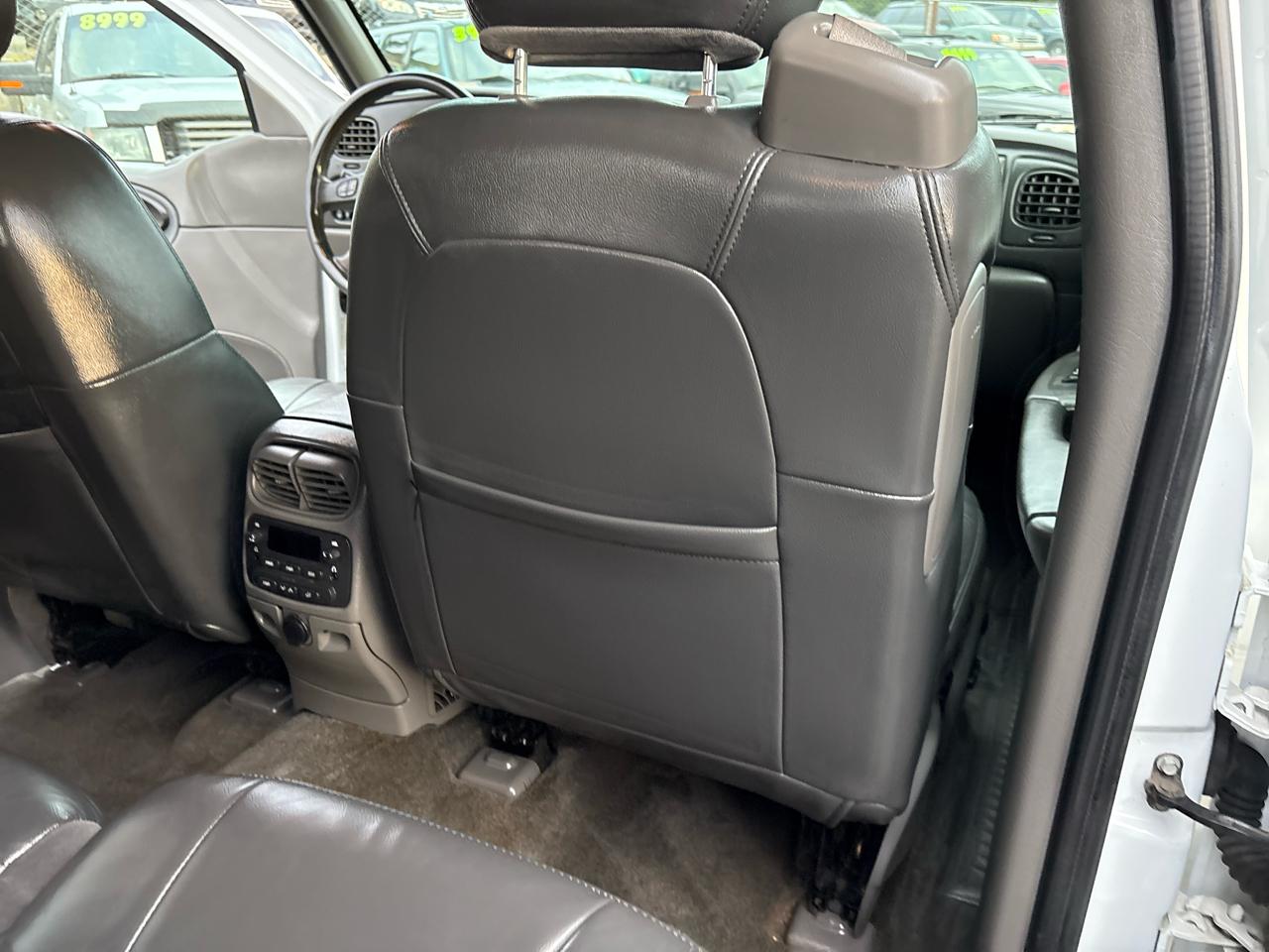 Chevrolet TrailBlazer LS 4WD 2002