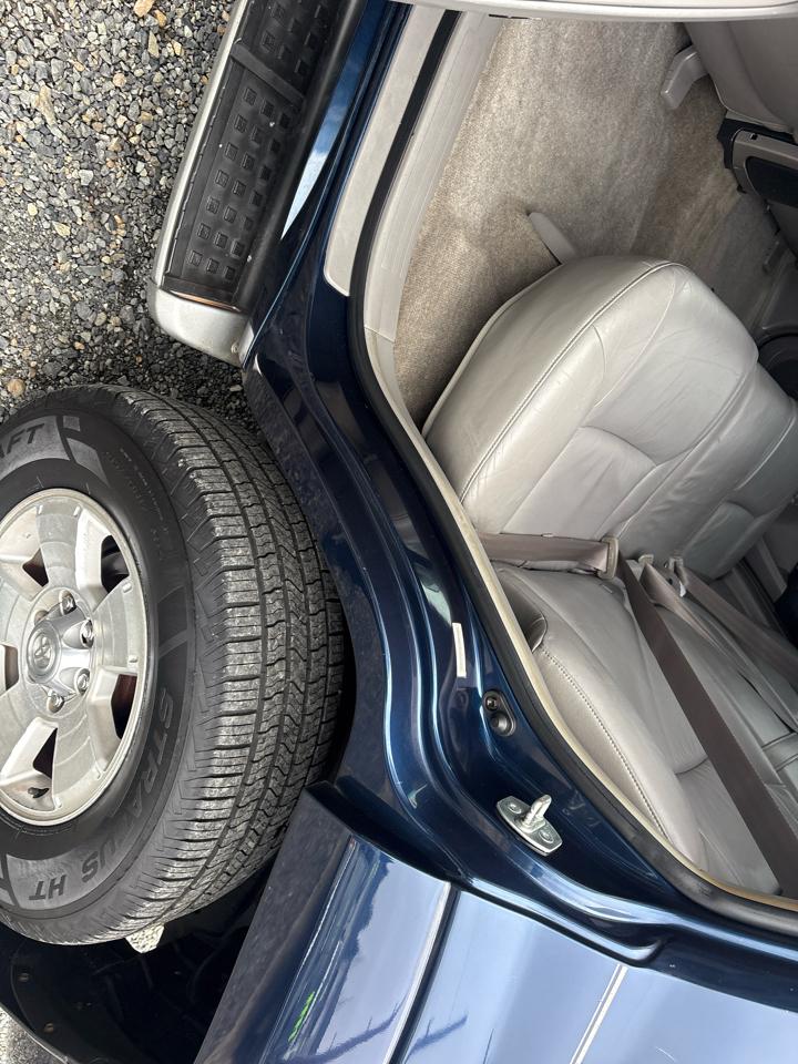 Toyota 4Runner Limited 2WD 2003