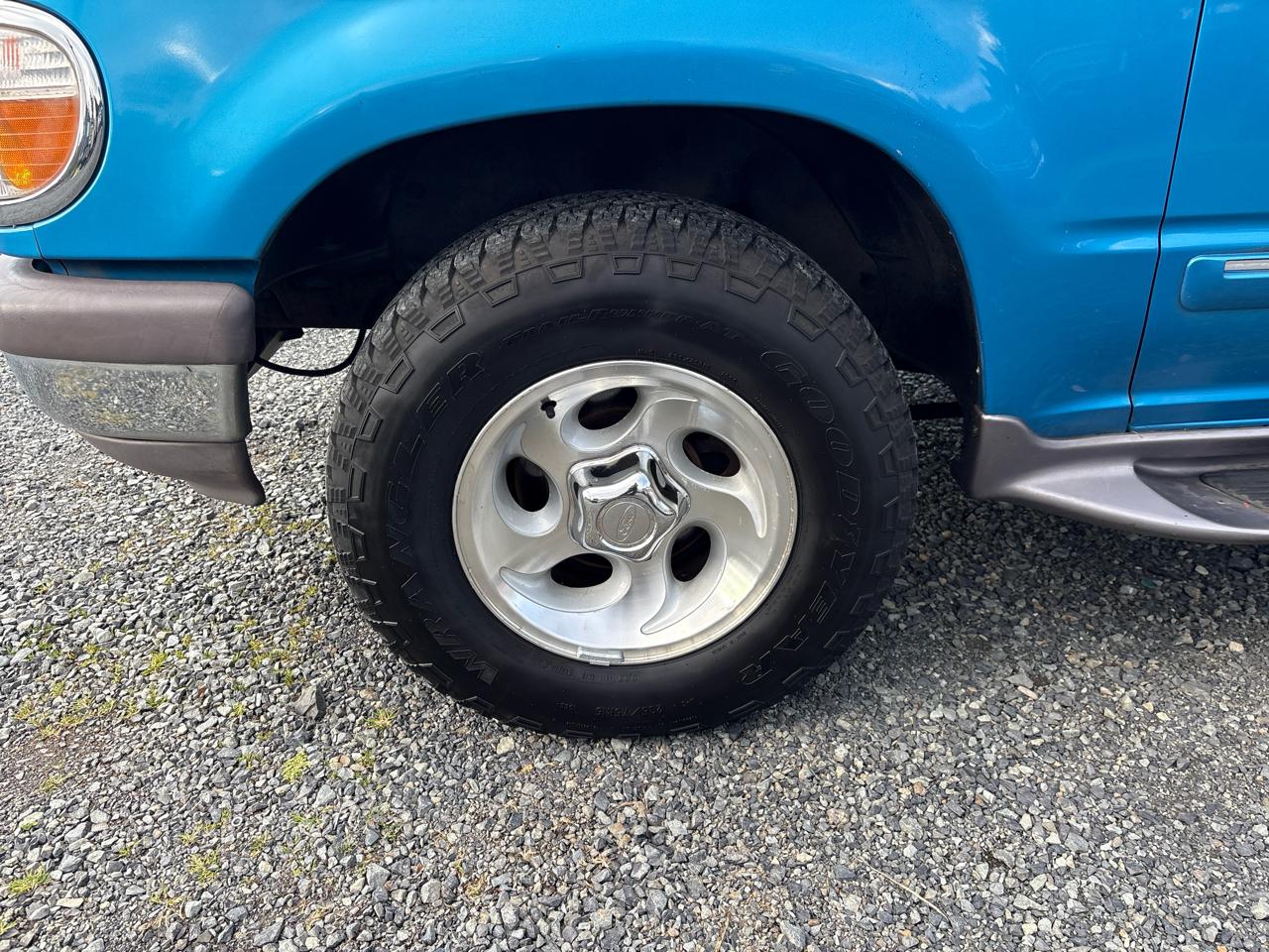 Ford Explorer Limited 4WD 1995