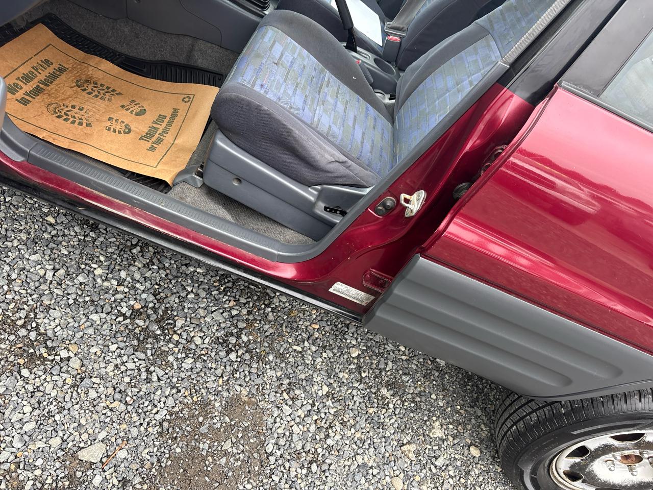 Toyota RAV4 4-Door 4WD 1997