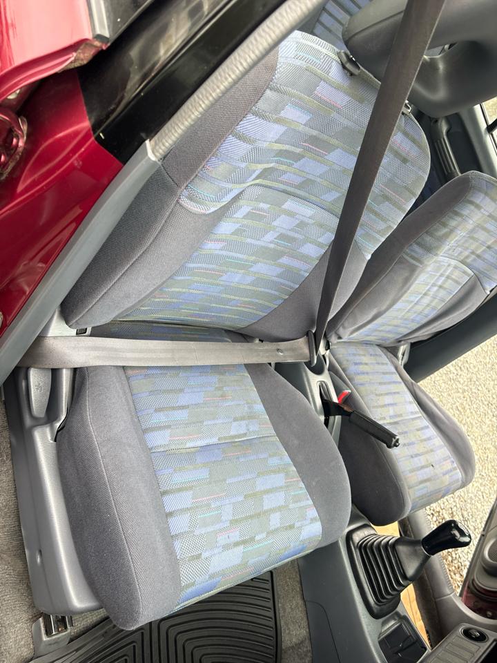 Toyota RAV4 4-Door 4WD 1997