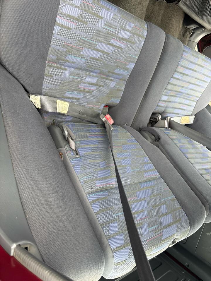 Toyota RAV4 4-Door 4WD 1997