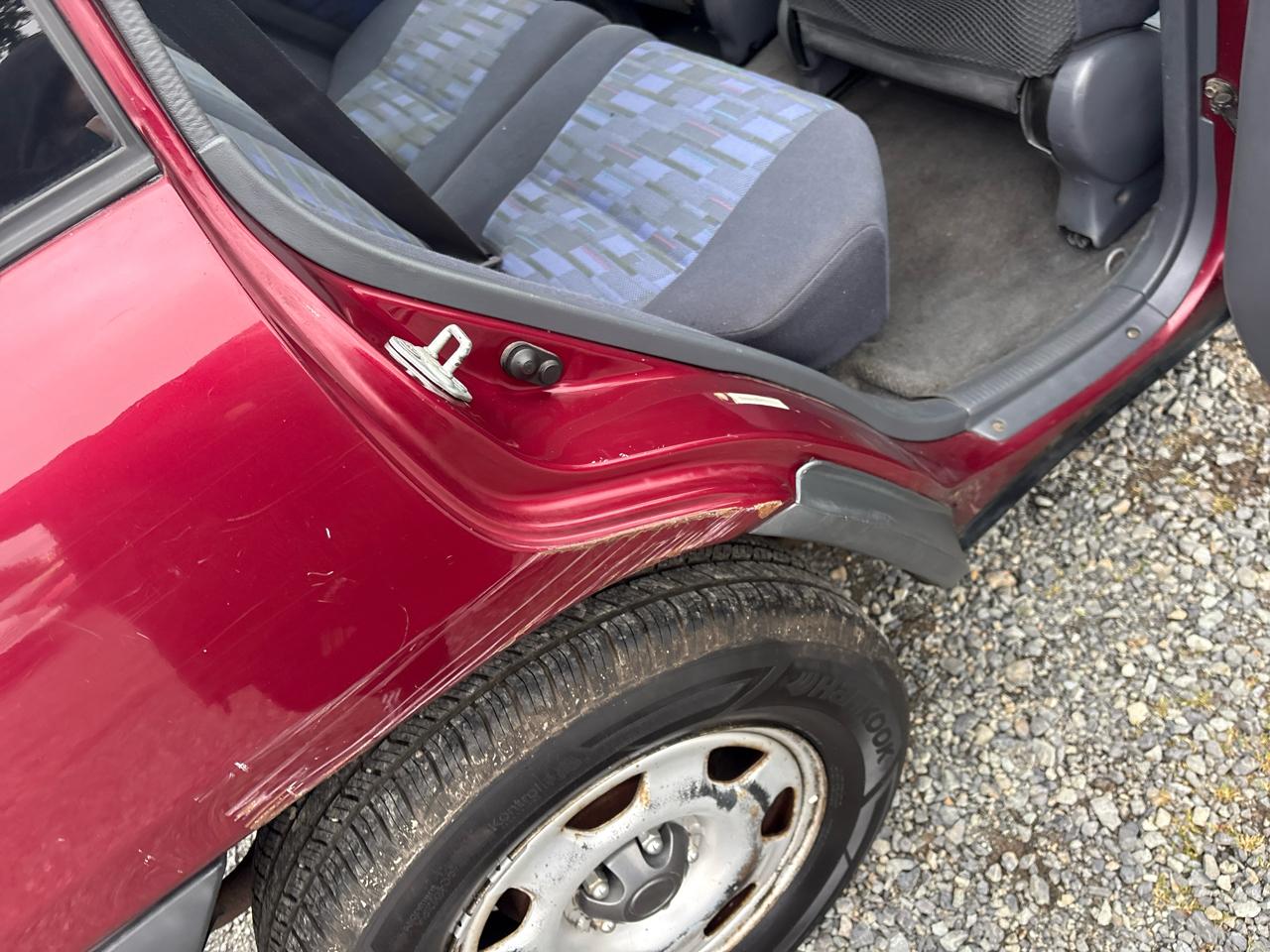 Toyota RAV4 4-Door 4WD 1997