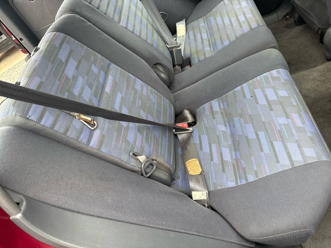 Toyota RAV4 4-Door 4WD 1997