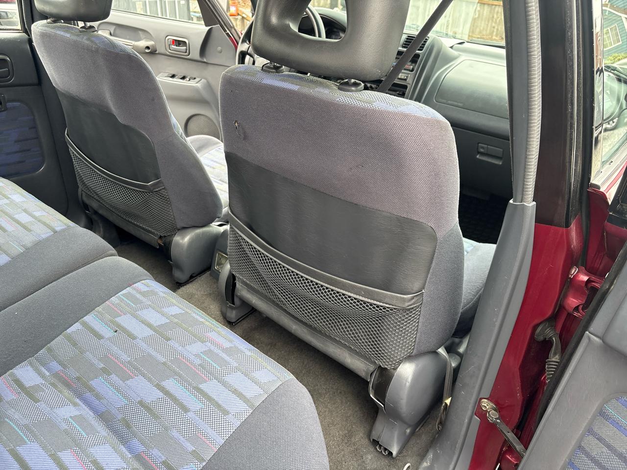 Toyota RAV4 4-Door 4WD 1997