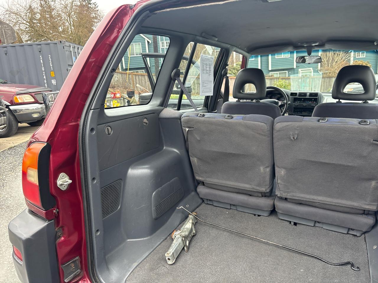 Toyota RAV4 4-Door 4WD 1997