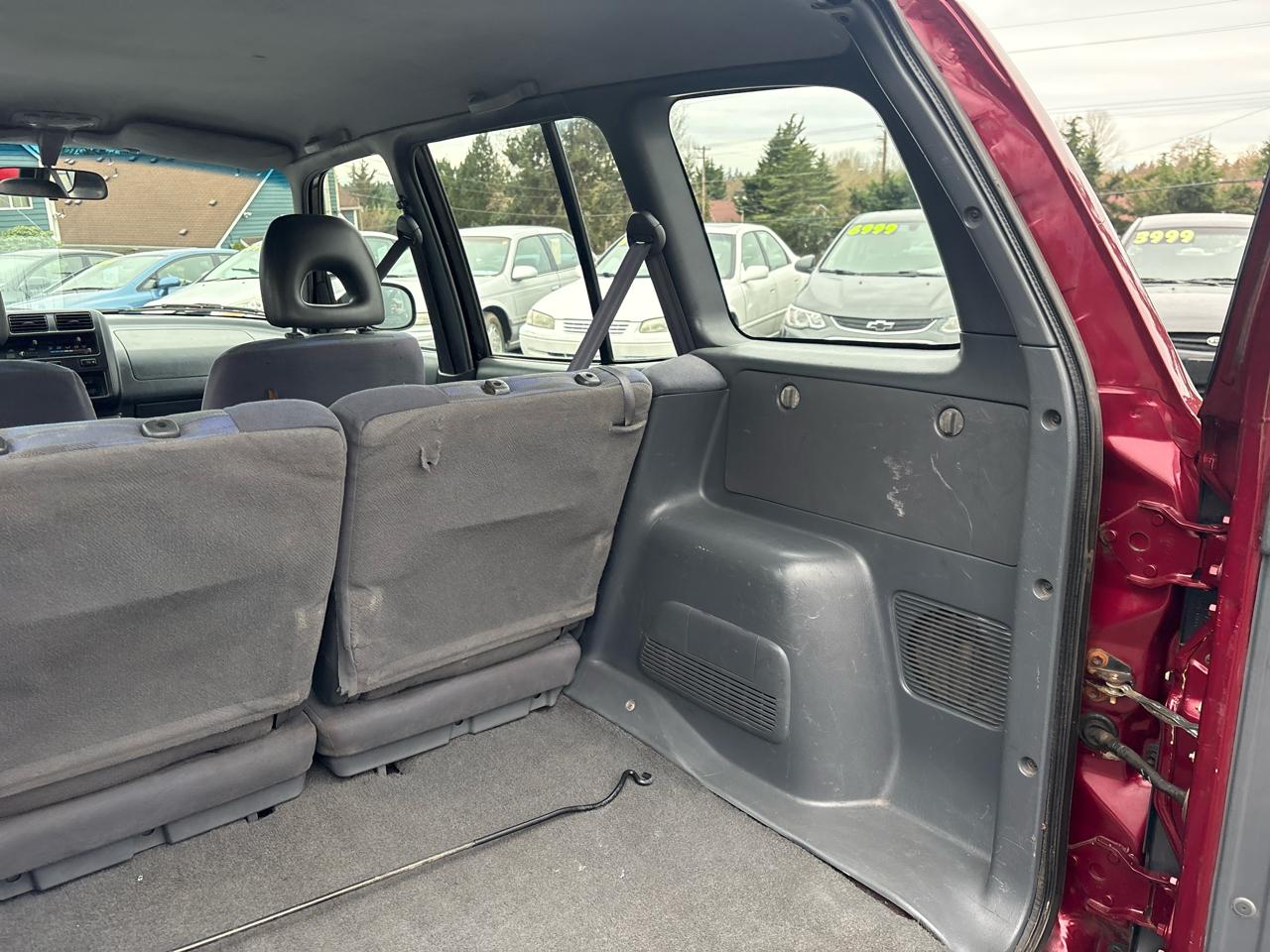 Toyota RAV4 4-Door 4WD 1997