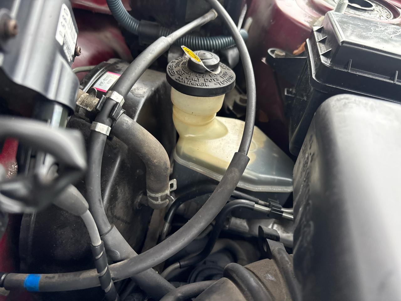 Toyota RAV4 4-Door 4WD 1997