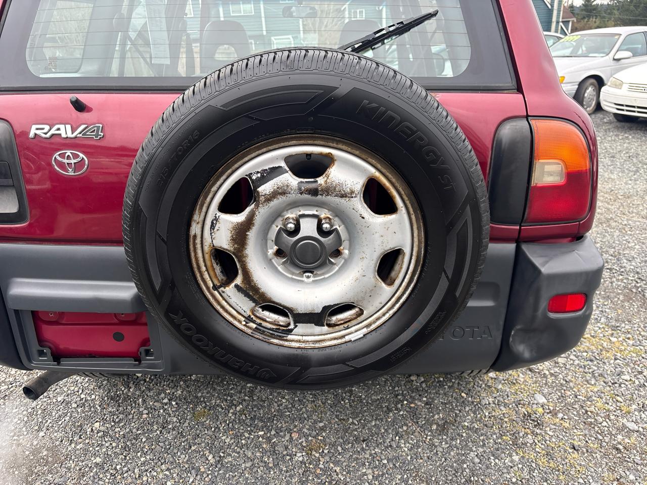 Toyota RAV4 4-Door 4WD 1997