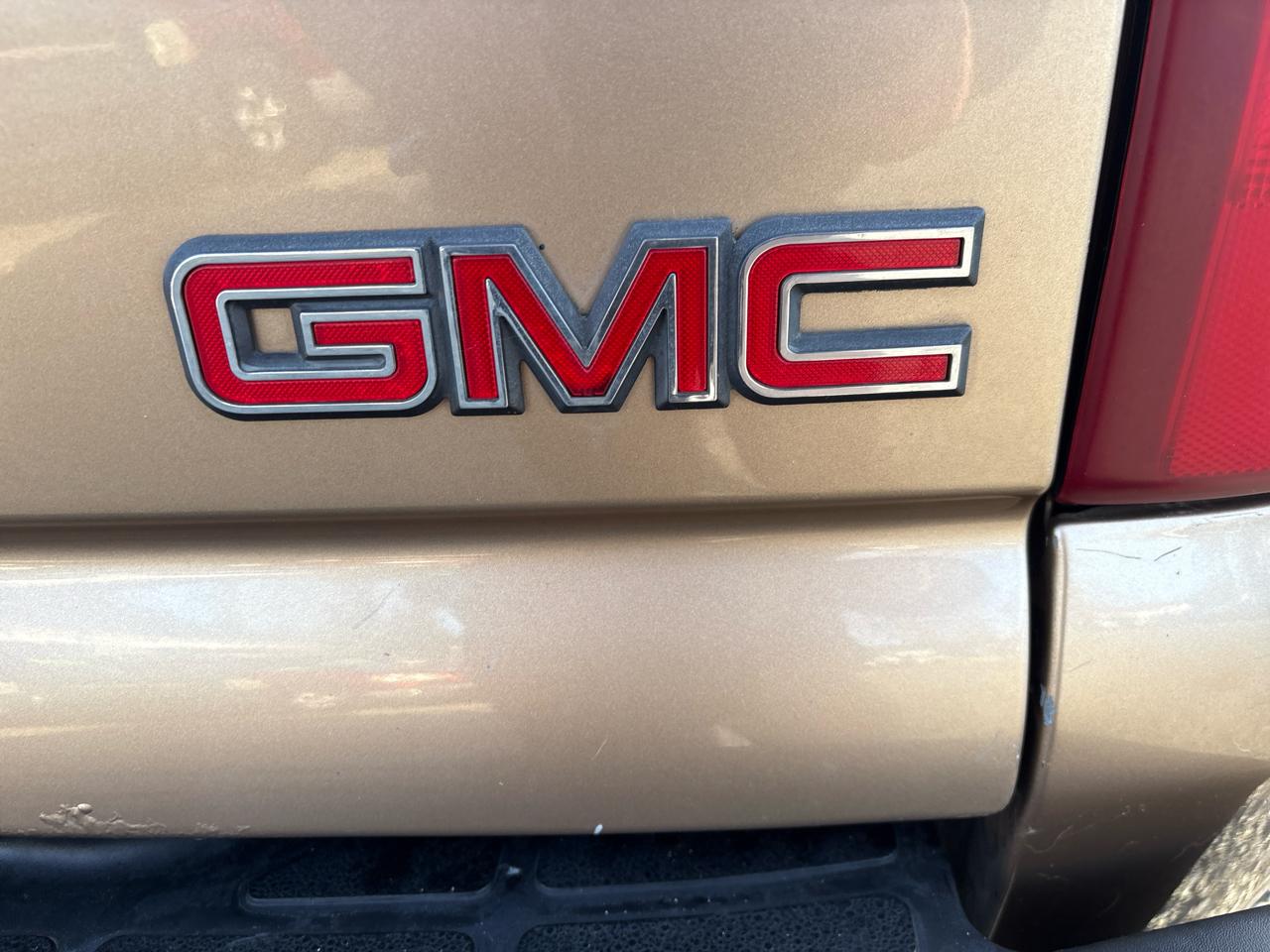 GMC Yukon XL 1500 4WD 2001