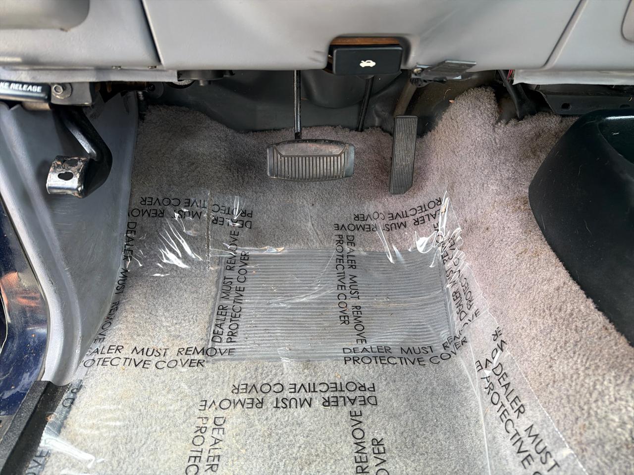 Ford Ranger XL Reg. Cab Short Bed 2WD 1993