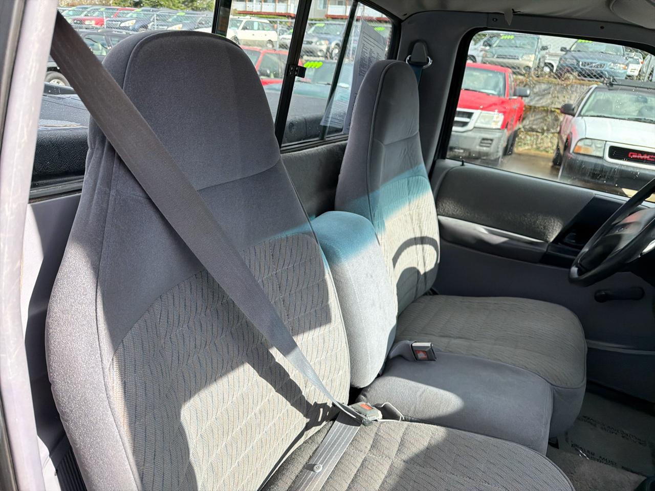 Ford Ranger XL Reg. Cab Short Bed 2WD 1993