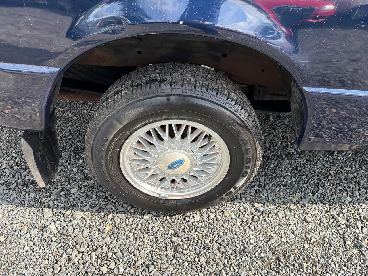 Ford Ranger XL Reg. Cab Short Bed 2WD 1993