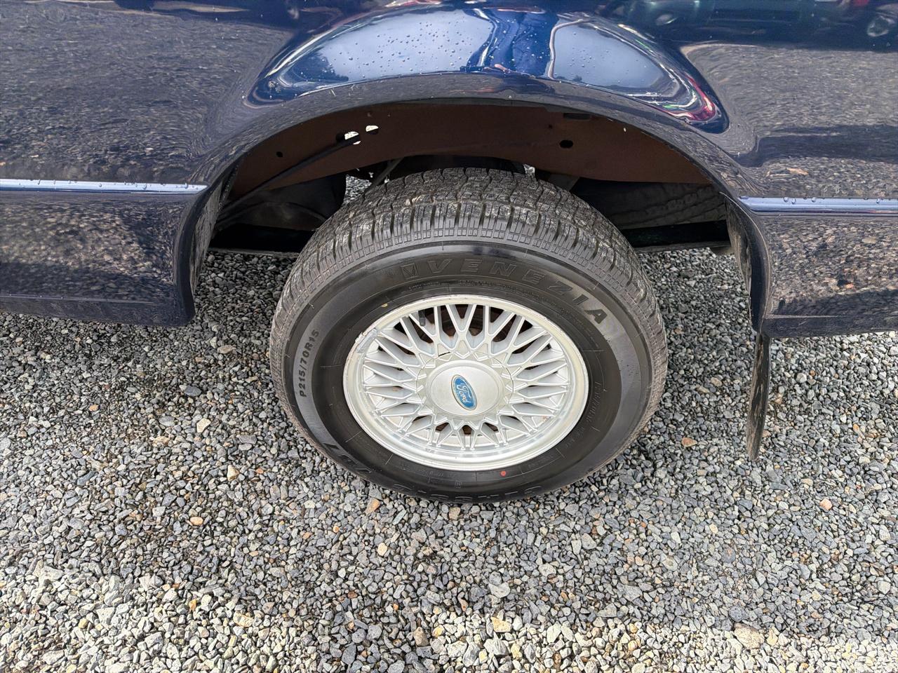 Ford Ranger XL Reg. Cab Short Bed 2WD 1993