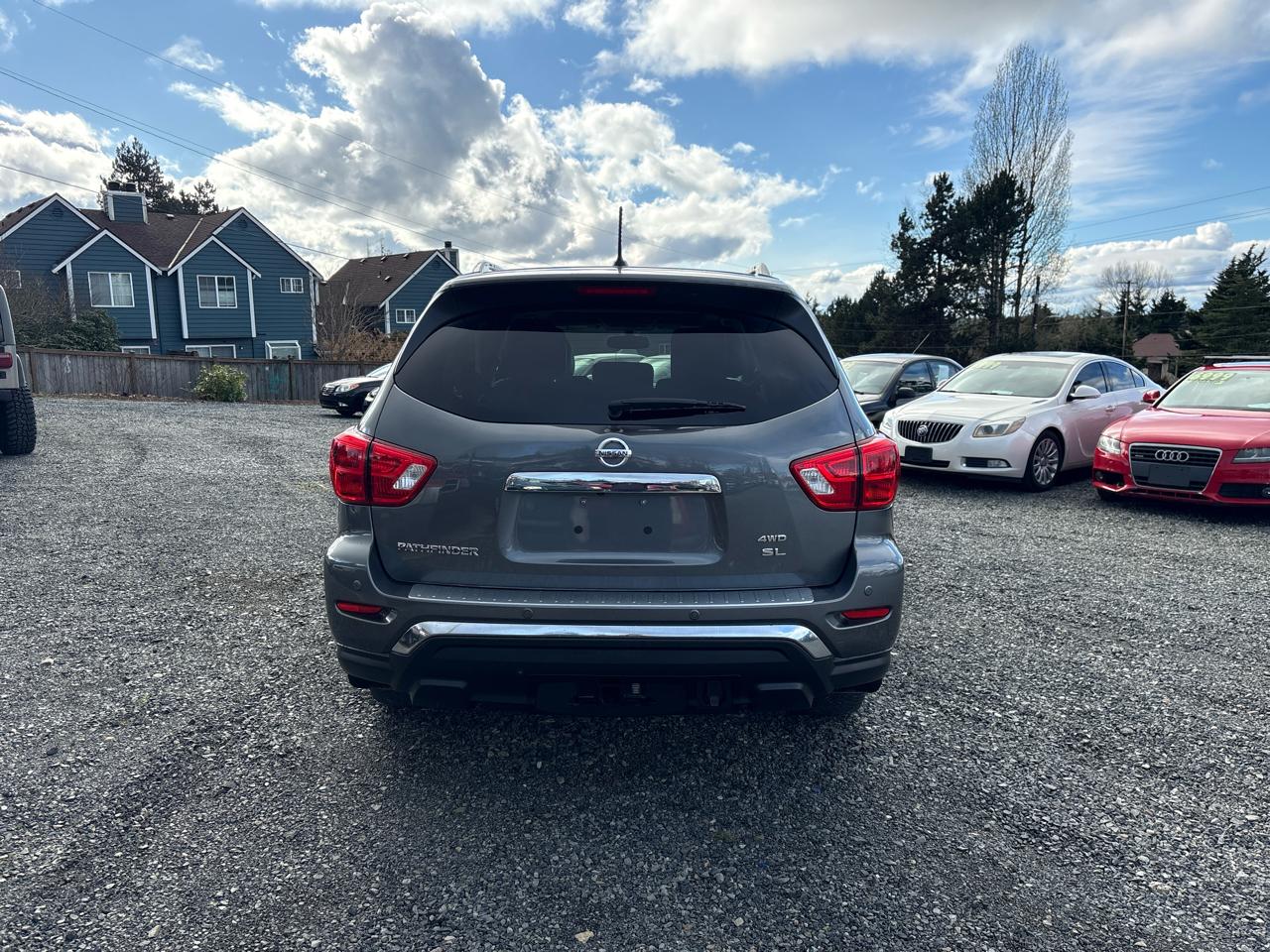 Nissan Pathfinder Platinum 4WD 2018