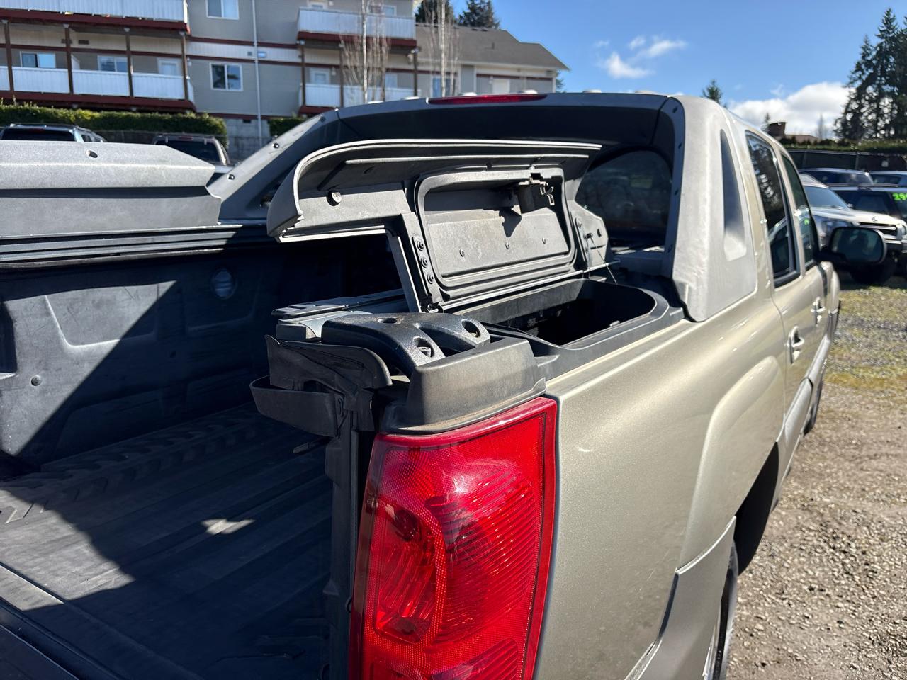 Chevrolet Avalanche 1500 2WD 2002